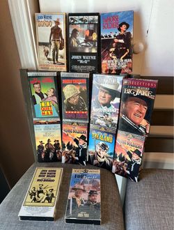 13 John Wayne VHS Movies 📼