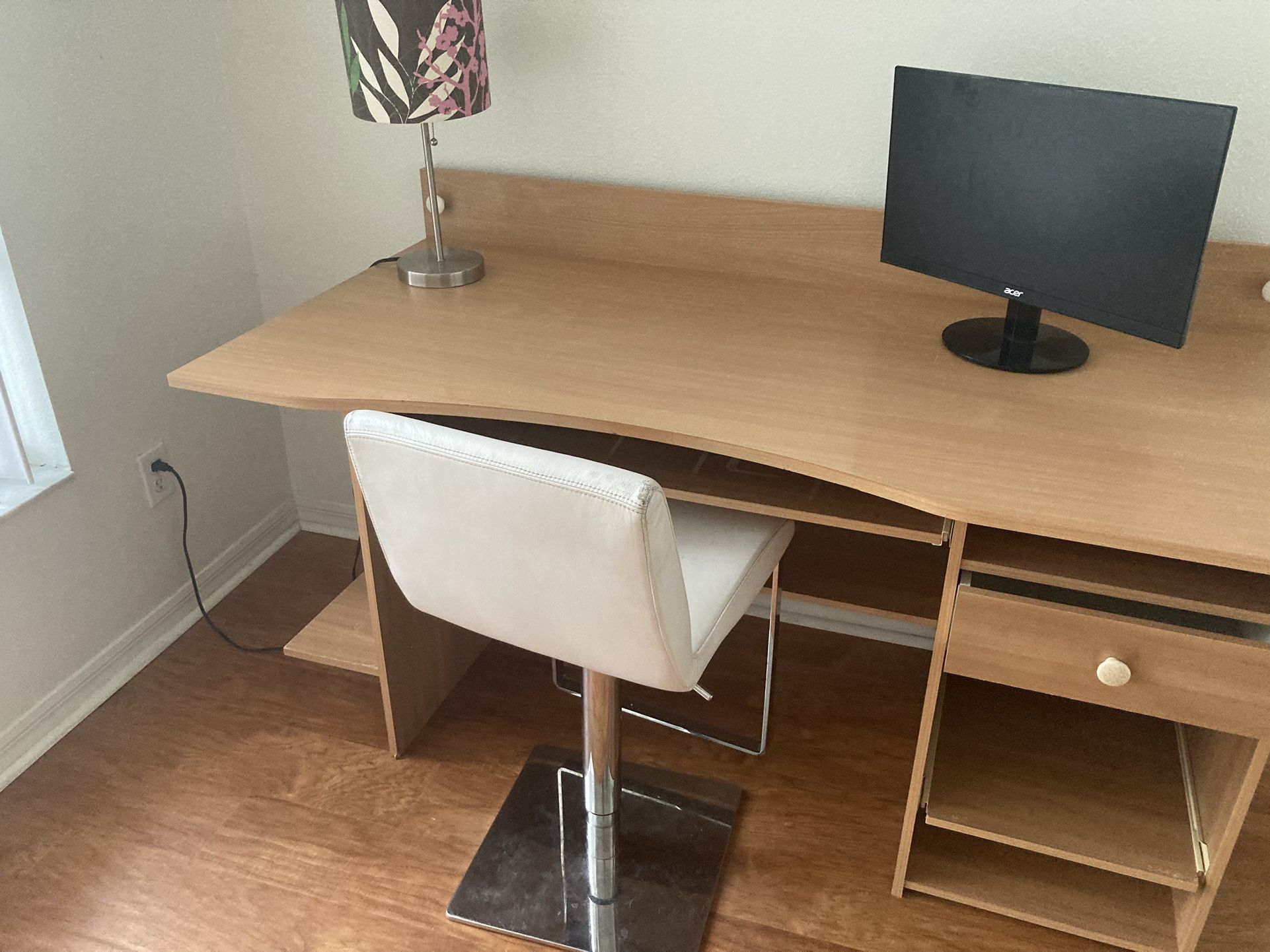 Desk/Chair/Bookcase