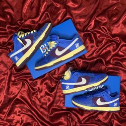 Undefeated Dunks 5 on it 