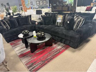 Oversized sofa loveseat! ❤️😍🏡 easy financing!