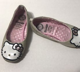 100% Authentic Hello Kitty Silver glitter flats! Size 9