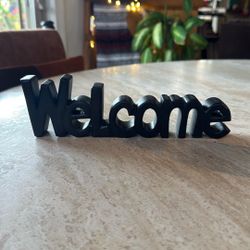 WOODEN WELCOME SIGN BLACK - 9x1x3