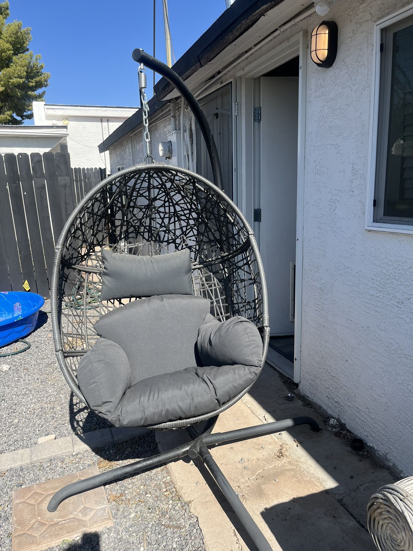 Egg Chair With Cover