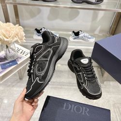 Dior CD Men’s Sneaker With Box New 