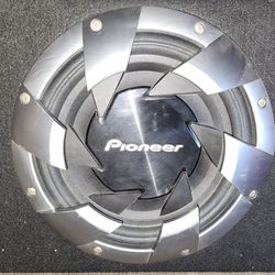 Pioneer 12-in Subwoofer And Custom Built Box