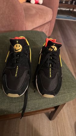 Lightly used Nike Sir “Go the Extra Smile”  SZ 7 little boys