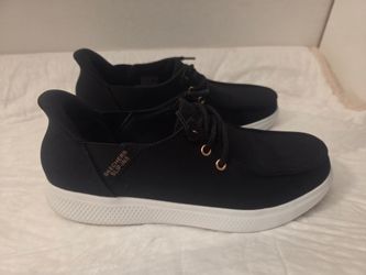 Skechers BOB slip-ins size 8