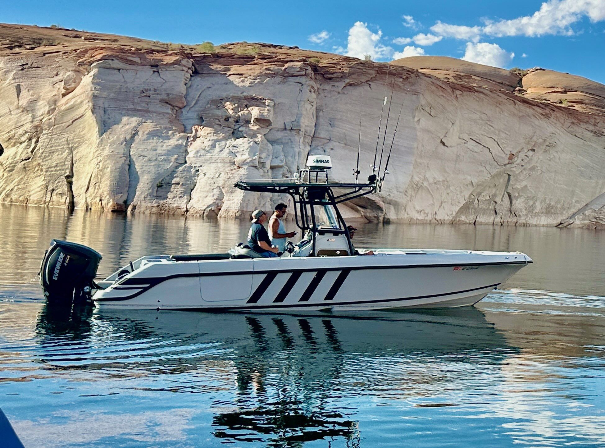 Donzi 29 Center Console Fishing Boat