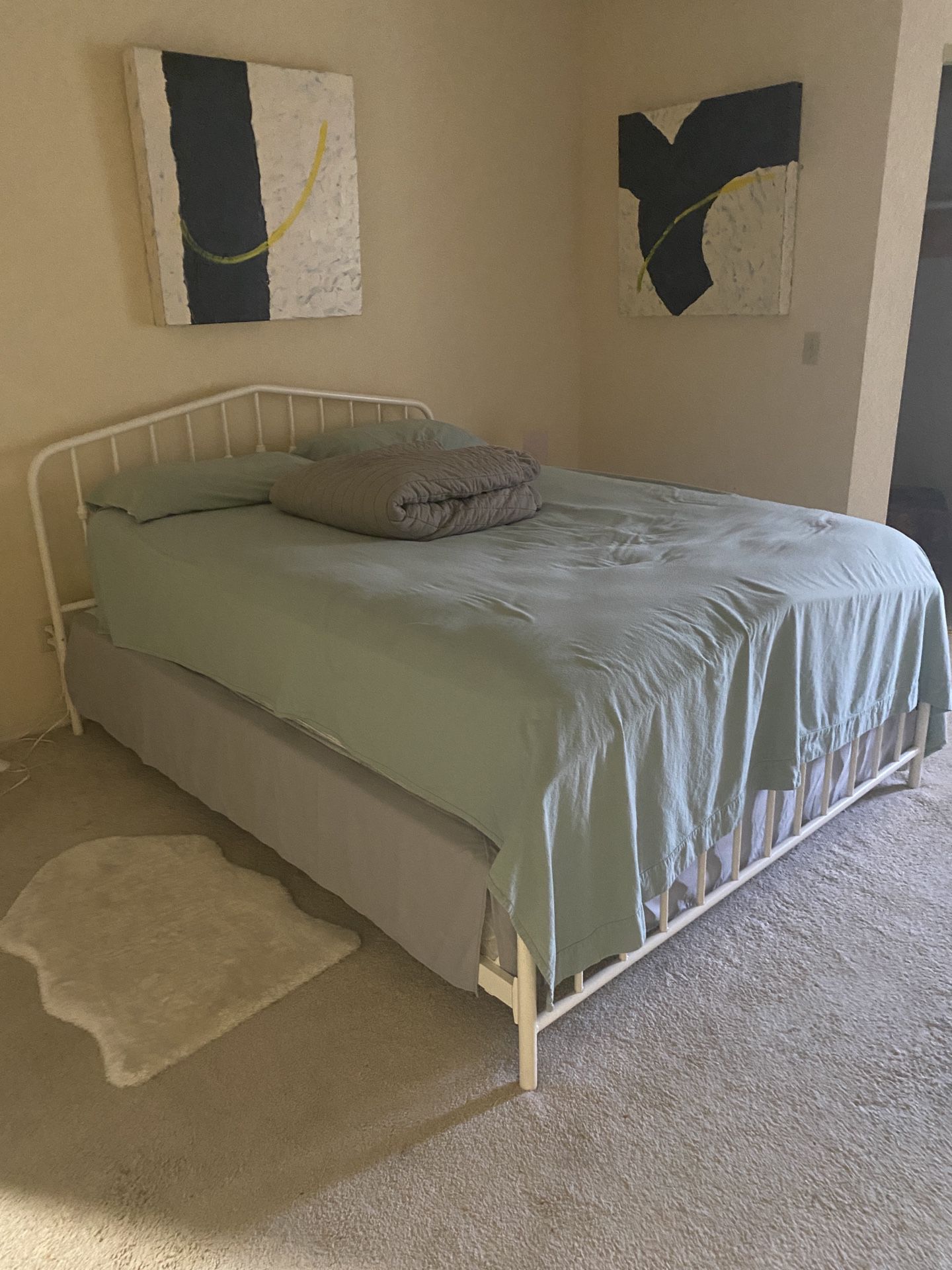 Queen Bed With Mattress And Box