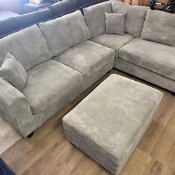 Gray Sectional W/ Storage Ottoman