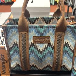 Wrangler Cross body
