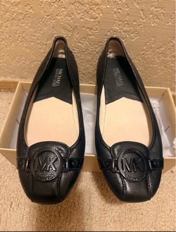 Tons of women’s shoes size 7.5