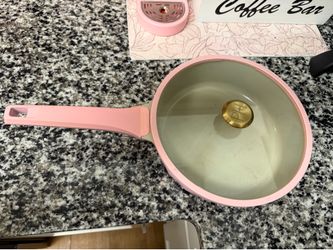 Pink kitchen pots