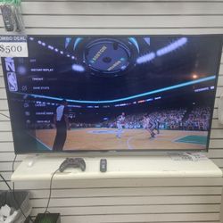  Hitachi 55R81, 55-inch 4K UHD HDR LED Smart TV With A Xbox Series X 