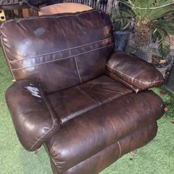 Recliner Chair