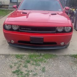 2013 Dodge Challenger SXT 