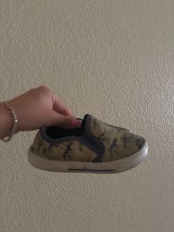 Green toddler shoes