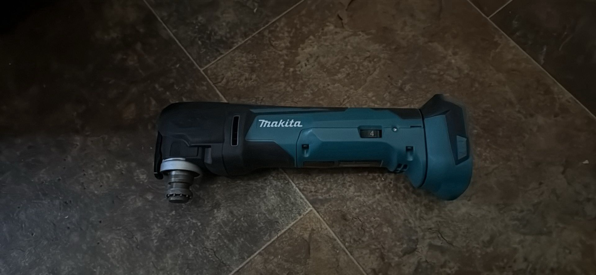 Makita 18v Oscillating Cutter