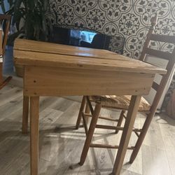 Table And Chair 