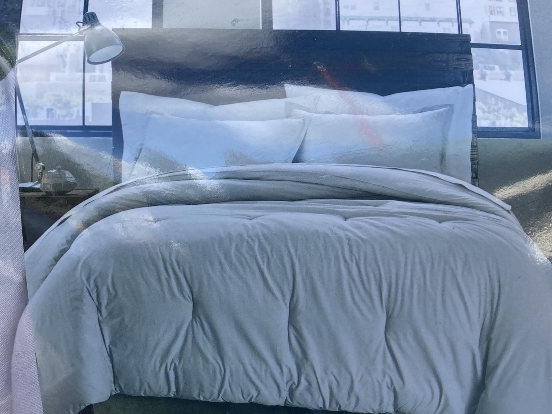 NEW 3 Piece King Bedspread Set