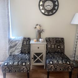 2 Accent Chairs 
