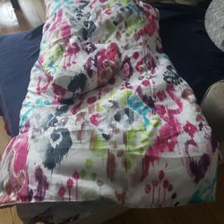 Queen Comforter And 2 Pillow Cases