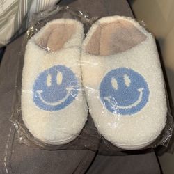 Cute Winter Girl Slippers Size 2.5-3.5