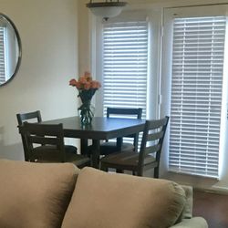 High Dining Room Table/Chair Set