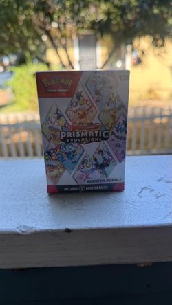 Prismatic. Evolutions Booster Bundle