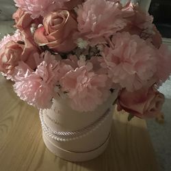 Pink Rose & Carnation Arrangement – In an Elegant Gift Box