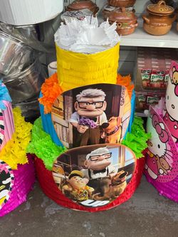 Up pastel piñata
