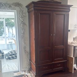 Wardrobe Cabniet 