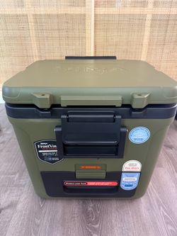 Ninja FrostVault 30qt cooler with wheels