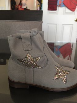 Girl’s leather boots