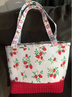 Cute strawberries tote bag/ Handmade ‼️ Cash only 💥