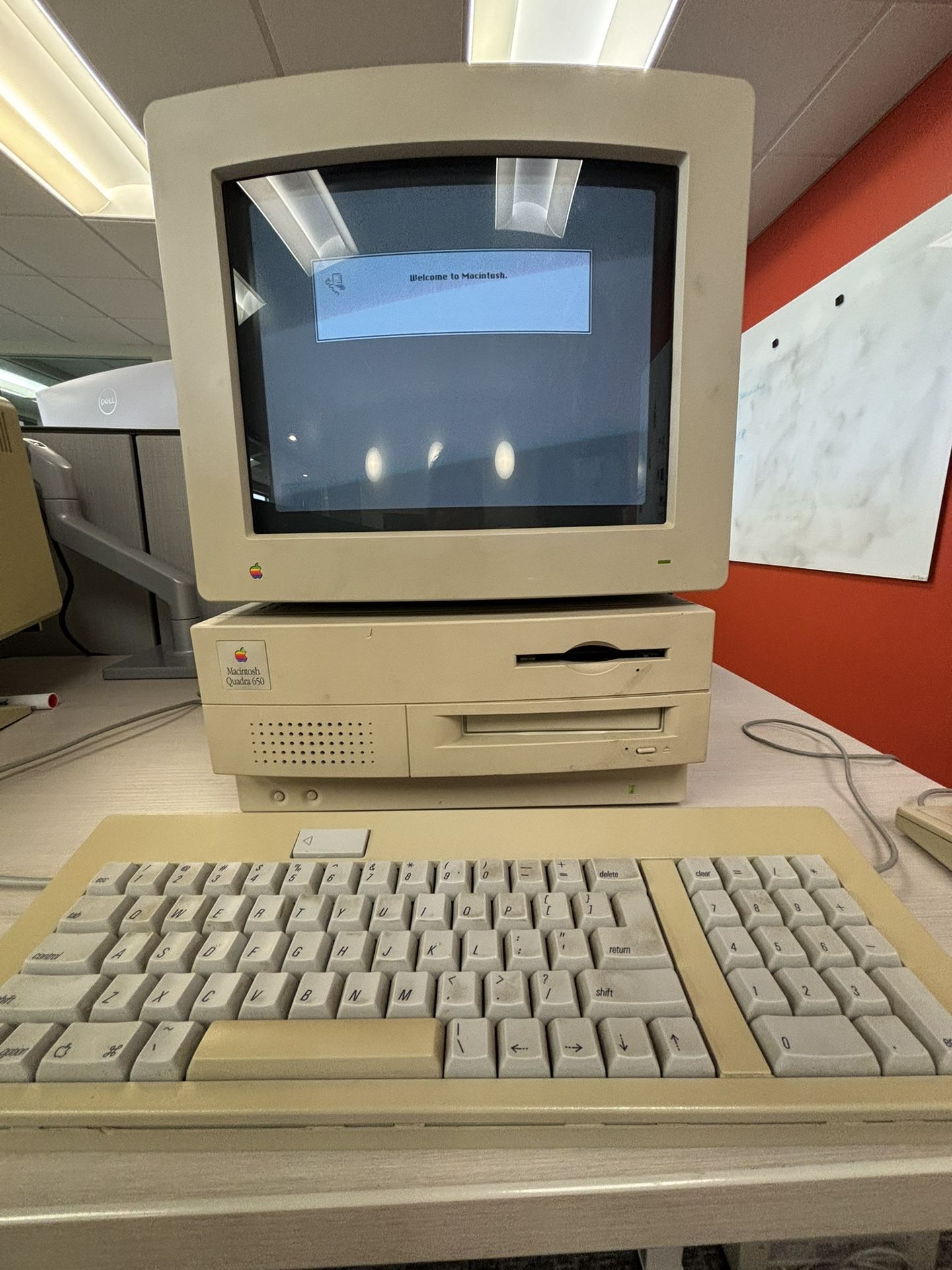 Macデスクトップ Macintosh Quadra 650 Display/Key Board WORKING Apple Macintosh Quadra 650 WITH Keyboard, Mouse and