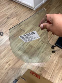 BSG Auto Glass FD23508 Car Window Glass