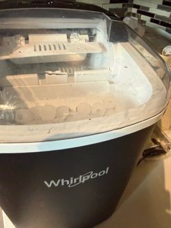 Ice maker