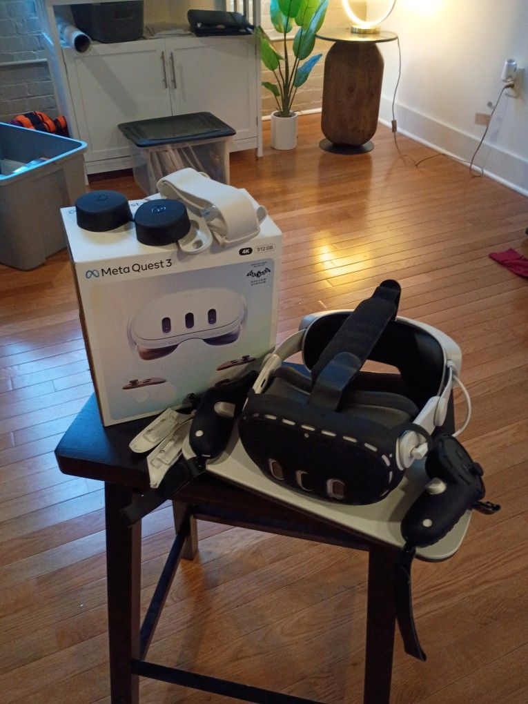 Oculus quest 3 512Gb Batman Edition With Accessories And Warranty