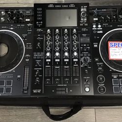 Pioneer DJ XDJ-XZ Professional 4-Channel ALL-IN-ONE DJ System W/ Case 
