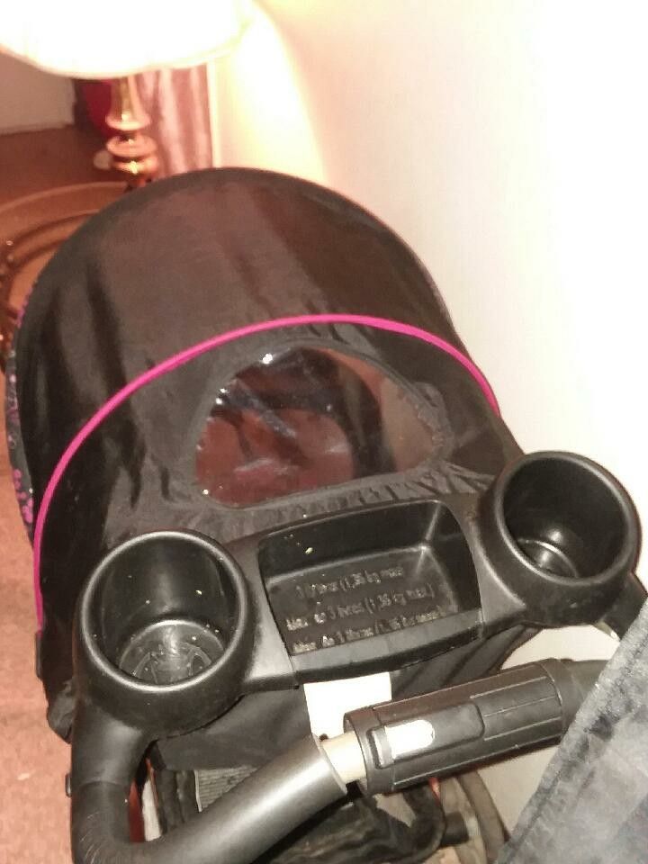 Girl stroller in good condition