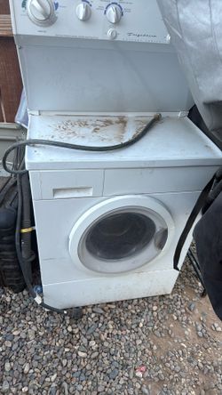 Frigidaire Gallery series stackable washer/dryer