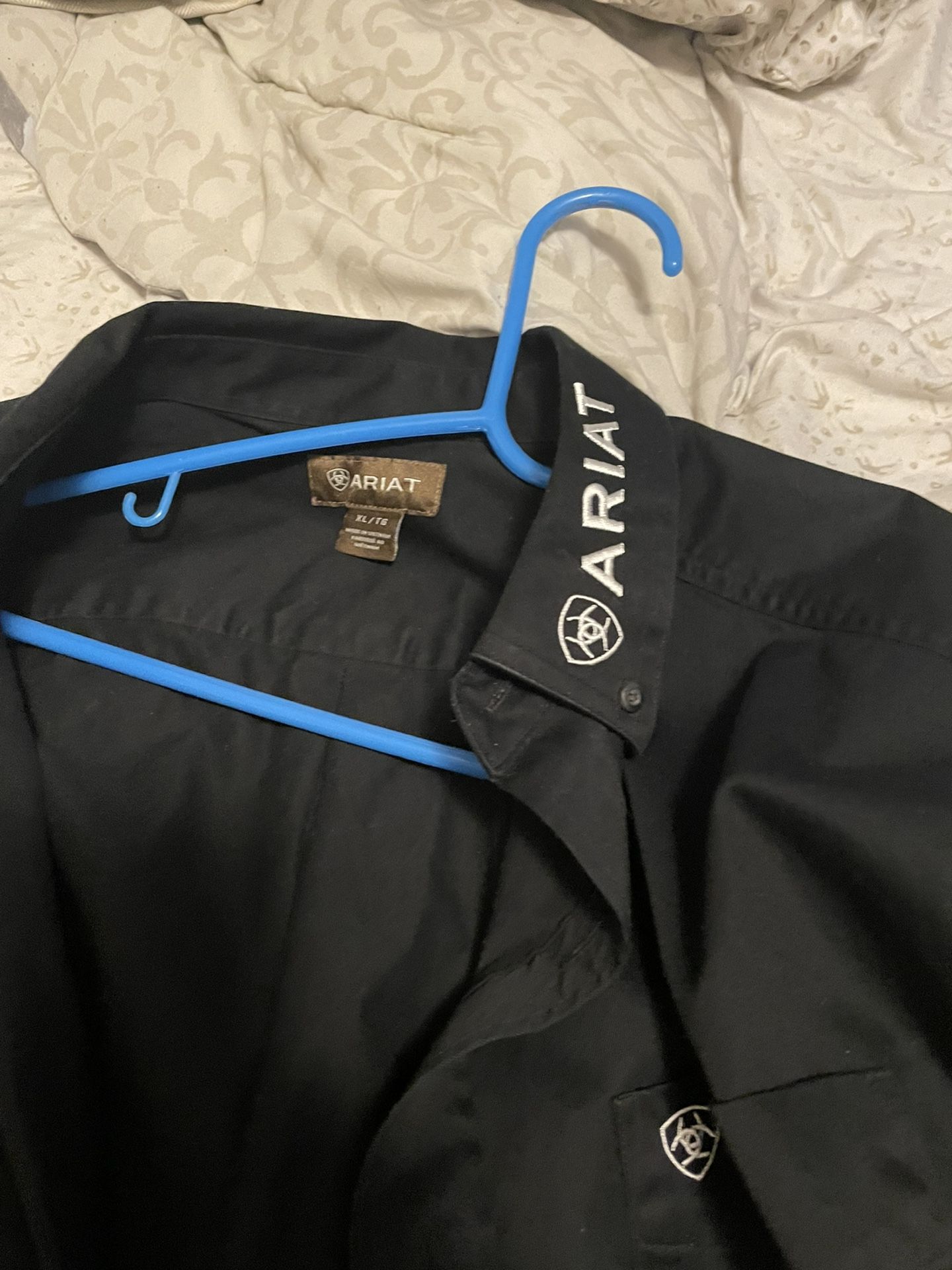 ARiAT Xl Tall Shirt Like New