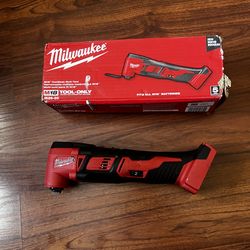 MILWAUKEE OSCILLATING MULTI-TOOL  M18 18V Lithium-Ion Cordless Oscillating Multi-Tool (Tool-Only