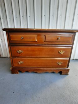 dresser