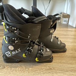 Salomon Ski Boots Size 7.5