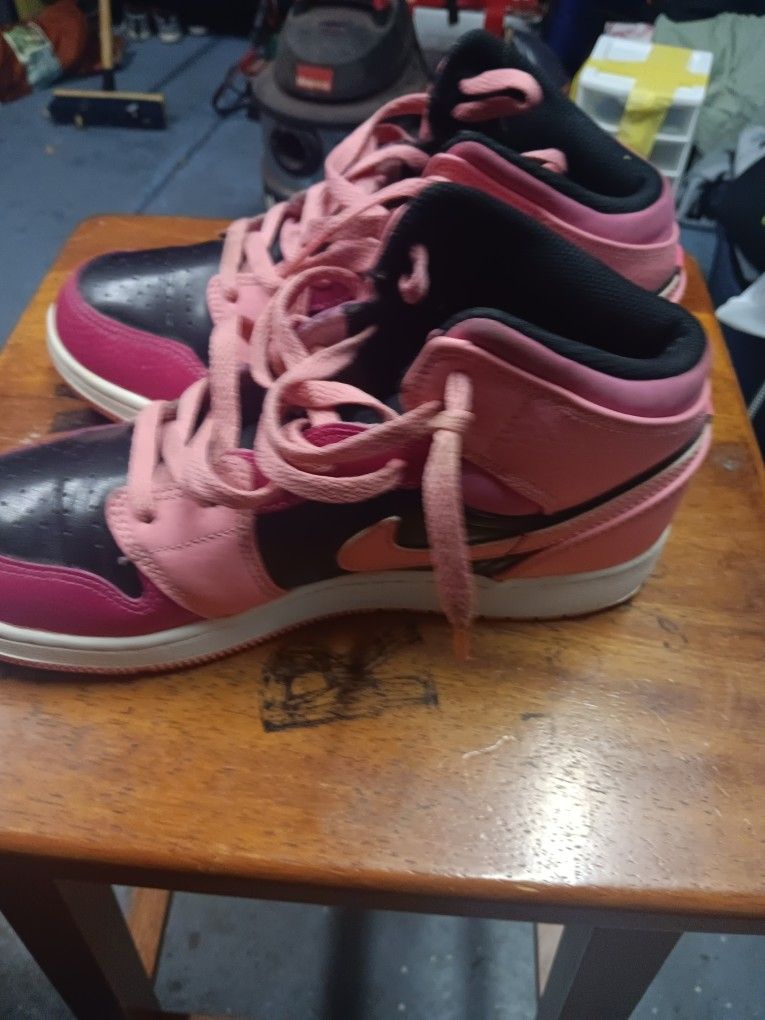 Jordon 1 Pink