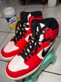 Nike Women Size 8