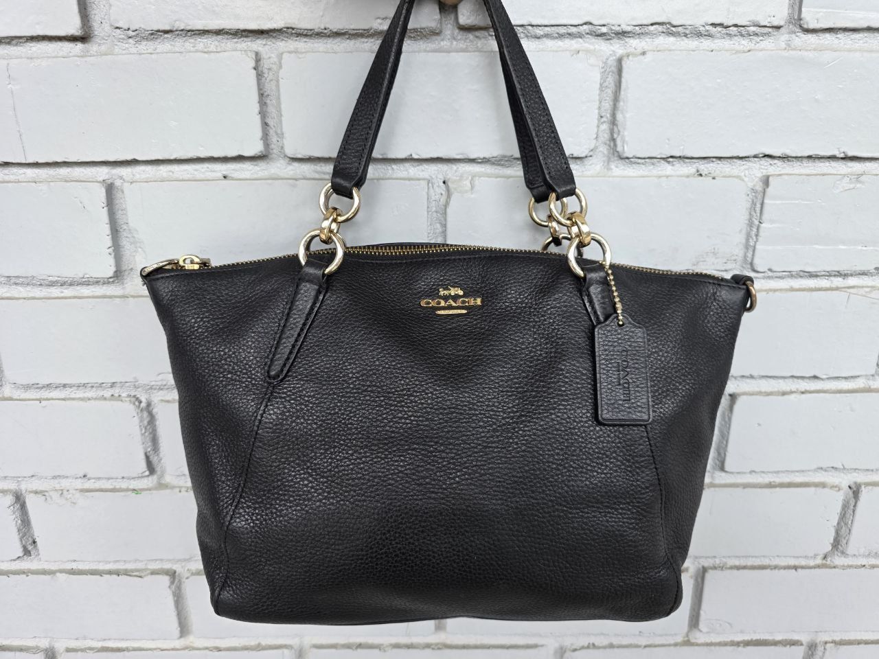 👜 Coach F28993 Pebbled Leather Zip Top Tote Bag Black Gold Hardware