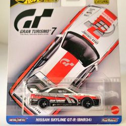 Hot Wheels Nissan Skyline GT-R BNR-34  